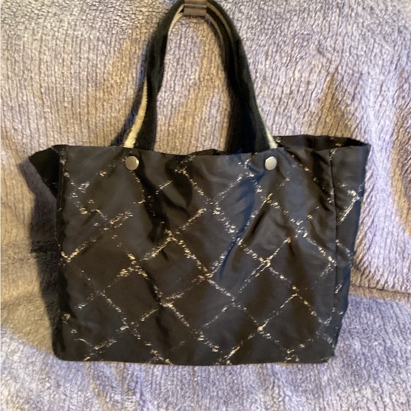 Authentic Chanel handbag - Picture 2 of 12